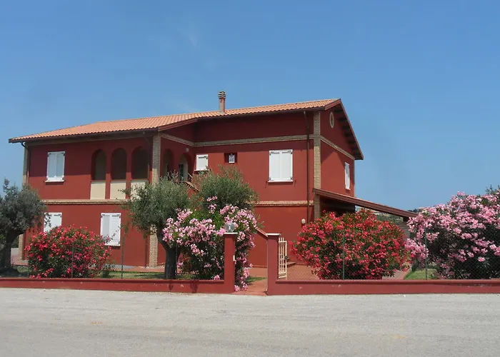 فندق Fattoria Cerreto Mosciano SantʼAngelo